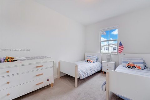 Touwnhouse à vendre à Miami, Floride: 3 chambres, 169.73 m2 № 1689125 - photo 12