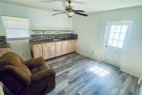 House in Tampa, Florida 3 bedrooms, 141.58 sq.m. № 2310032 - photo 8