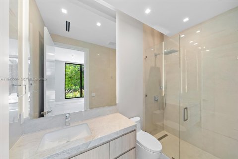 Casa en venta en Biscayne Park, Florida, 4 dormitorios № 2001696 - foto 23