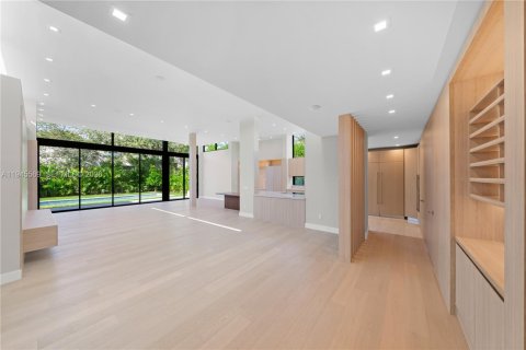 Casa en venta en Biscayne Park, Florida, 4 dormitorios № 2001696 - foto 3