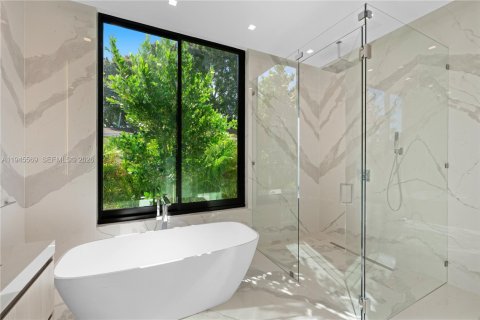 Casa en venta en Biscayne Park, Florida, 4 dormitorios № 2001696 - foto 19