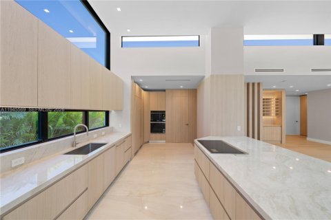 Casa en venta en Biscayne Park, Florida, 4 dormitorios № 2001696 - foto 6