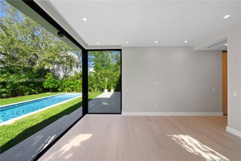 Casa en venta en Biscayne Park, Florida, 4 dormitorios № 2001696 - foto 7