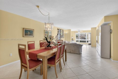 Copropriété à vendre à Boynton Beach, Floride: 3 chambres, 139.35 m2 № 2024470 - photo 12