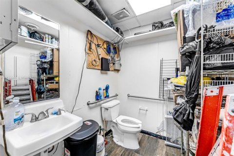 Immobilier commercial à vendre à Miami, Floride № 2015389 - photo 5