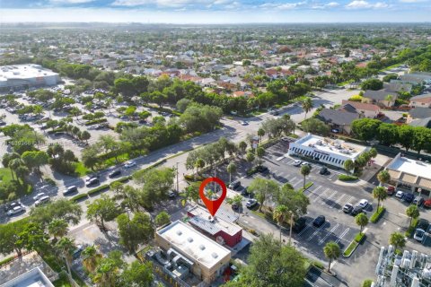 Immobilier commercial à vendre à Miami, Floride № 2015389 - photo 19