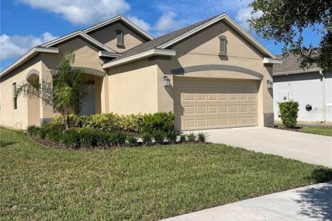 Villa ou maison à louer à Saint Cloud, Floride: 2 chambres, 141.86 m2 № 1910214 - photo 2