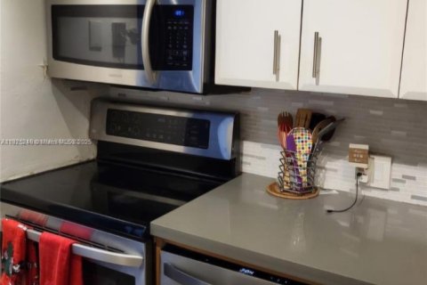 Купить кондоминиум в Авентура, Флорида 2 спальни, 105.72м2, № 2012395 - фото 5