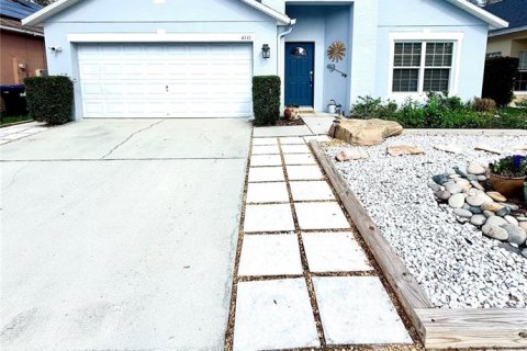 Casa en venta en Orlando, Florida, 4 dormitorios, 180.97 m2 № 2093579 - foto 3