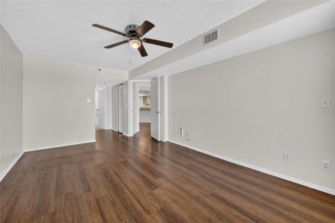 Copropriété à vendre à New Smyrna Beach, Floride: 3 chambres, 138.24 m2 № 2147916 - photo 25