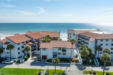 Copropriété à vendre à New Smyrna Beach, Floride: 3 chambres, 138.24 m2 № 2147916 - photo 2