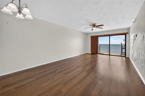 Copropriété à vendre à New Smyrna Beach, Floride: 3 chambres, 138.24 m2 № 2147916 - photo 15
