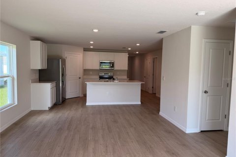 House in Palmetto, Florida 5 bedrooms, 158.68 sq.m. № 2140778 - photo 2
