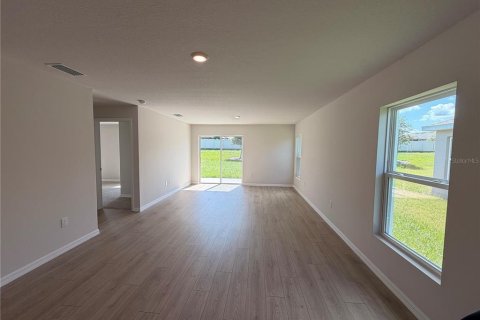 House in Palmetto, Florida 5 bedrooms, 158.68 sq.m. № 2140778 - photo 3