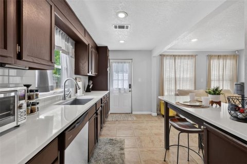 Villa ou maison à vendre à Orlando, Floride: 2 chambres, 72.74 m2 № 2347579 - photo 9