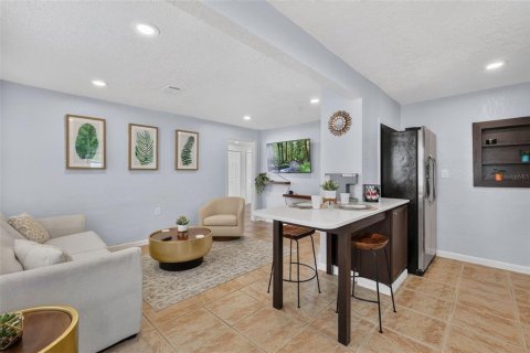 Villa ou maison à vendre à Orlando, Floride: 2 chambres, 72.74 m2 № 2347579 - photo 13