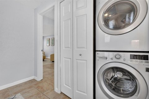 Villa ou maison à vendre à Orlando, Floride: 2 chambres, 72.74 m2 № 2347579 - photo 21