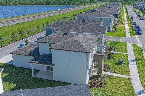 Casa en alquiler en Orlando, Florida, 3 dormitorios, 153.29 m2 № 2287440 - foto 2