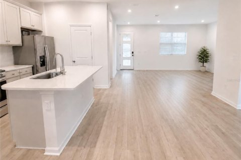 Casa en alquiler en Orlando, Florida, 3 dormitorios, 153.29 m2 № 2287440 - foto 7