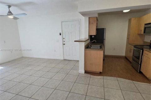 Снять в аренду кондоминиум в Майами, Флорида 1 спальня, 51.84м2, № 1991974 - фото 8