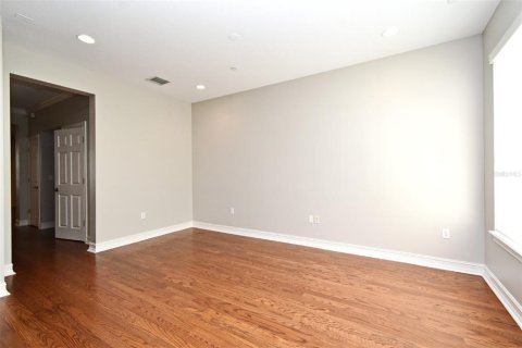 Townhouse in Orlando, Florida 3 bedrooms, 187.57 sq.m. № 1806634 - photo 13