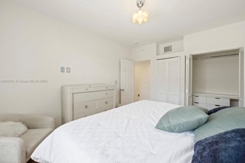 Copropriété à vendre à Miami Beach, Floride: 1 chambre, 40.88 m2 № 1893453 - photo 9