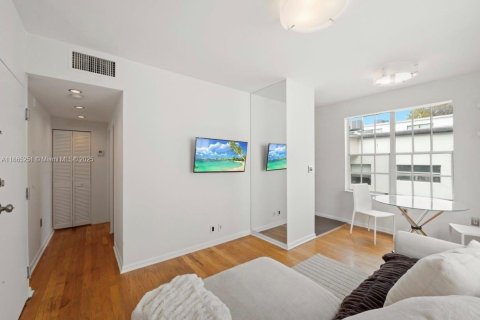 Copropriété à vendre à Miami Beach, Floride: 1 chambre, 40.88 m2 № 1893453 - photo 8