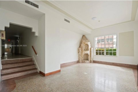 Copropriété à vendre à Miami Beach, Floride: 1 chambre, 40.88 m2 № 1893453 - photo 12