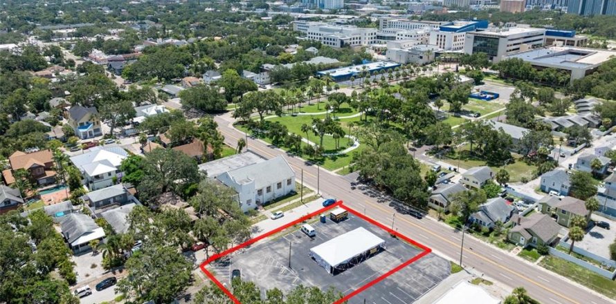 Terreno en Saint Petersburg, Florida № 1824423