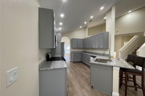 Снять в аренду виллу или дом в Хейнс-Сити, Флорида 5 комнат, 217.21м2, № 1842048 - фото 6