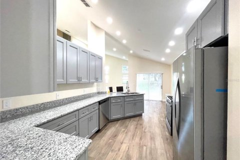House in Haines City, Florida 4 bedrooms, 217.21 sq.m. № 1842048 - photo 5