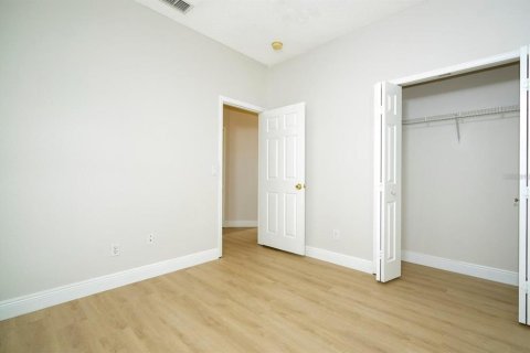 Villa ou maison à louer à Orlando, Floride: 4 chambres, 181.72 m2 № 2418416 - photo 24