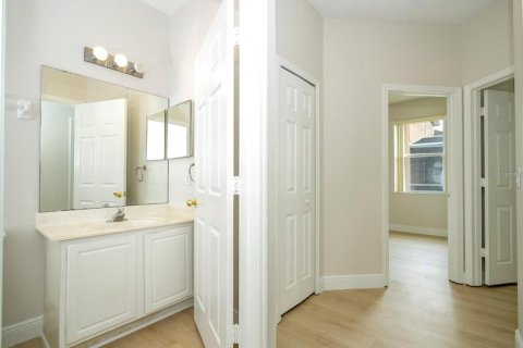 Villa ou maison à louer à Orlando, Floride: 4 chambres, 181.72 m2 № 2418416 - photo 20