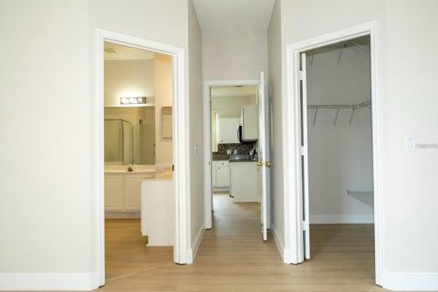 Villa ou maison à louer à Orlando, Floride: 4 chambres, 181.72 m2 № 2418416 - photo 30