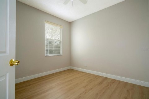 Villa ou maison à louer à Orlando, Floride: 4 chambres, 181.72 m2 № 2418416 - photo 25
