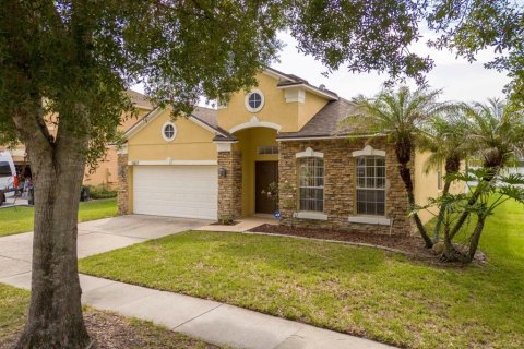 Villa ou maison à louer à Orlando, Floride: 4 chambres, 181.72 m2 № 2418416 - photo 2