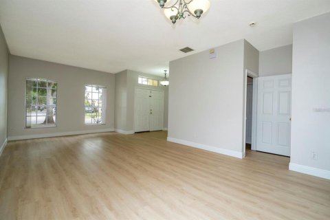 Villa ou maison à louer à Orlando, Floride: 4 chambres, 181.72 m2 № 2418416 - photo 8
