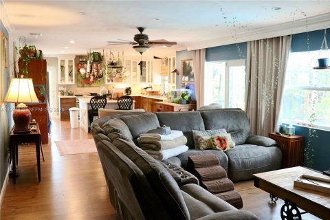 Villa ou maison à vendre à Homestead, Floride: 4 chambres, 276.85 m2 № 2064833 - photo 9