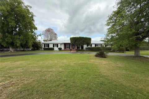 Villa ou maison à vendre à Homestead, Floride: 4 chambres, 276.85 m2 № 2064833 - photo 2