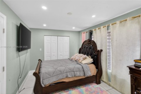 Купить виллу или дом в Майами-Гарденс, Флорида 4 спальни, 112.23м2, № 2048436 - фото 26