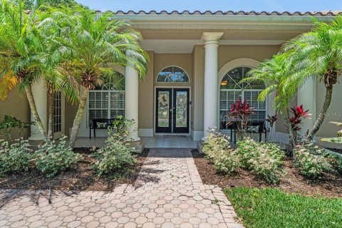 House in Tarpon Springs, Florida 4 bedrooms, 303.79 sq.m. № 1740408 - photo 2