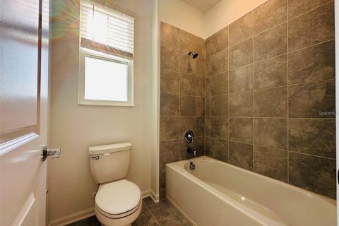 House in Kissimmee, Florida 4 bedrooms, 208.47 sq.m. № 1855858 - photo 11