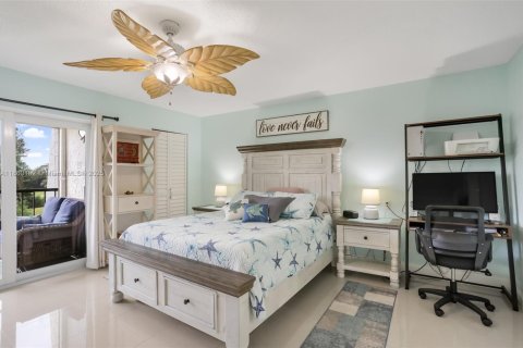 Condo in Lauderhill, Florida, 2 bedrooms  № 1886626 - photo 22