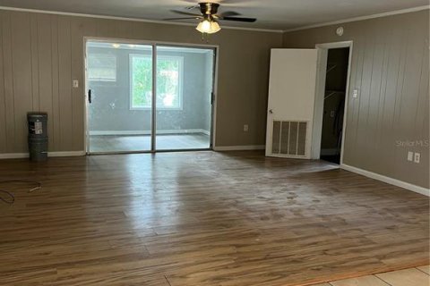Villa ou maison à louer à Eustis, Floride: 2 chambres, 101.45 m2 № 2096046 - photo 4