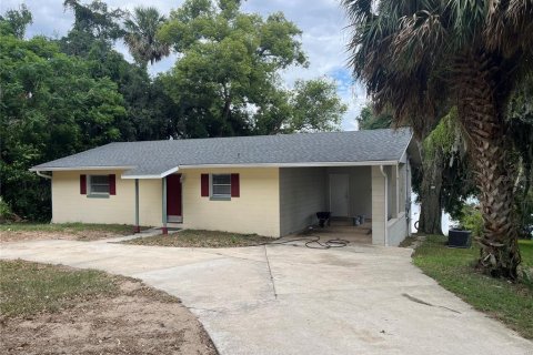 Villa ou maison à louer à Eustis, Floride: 2 chambres, 101.45 m2 № 2096046 - photo 2
