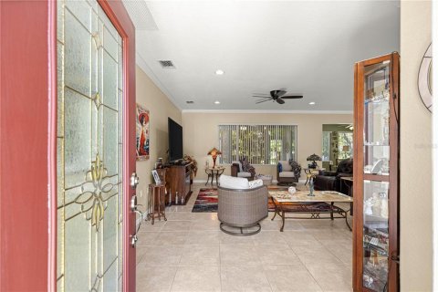 House in Summerfield, Florida 2 bedrooms, 170.94 sq.m. № 2347250 - photo 3