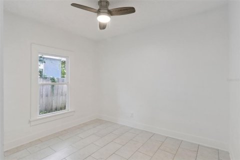 Villa ou maison à vendre à Saint Petersburg, Floride: 5 chambres, 153.85 m2 № 2291445 - photo 17