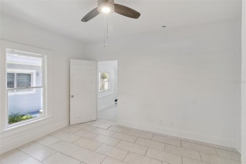 Villa ou maison à vendre à Saint Petersburg, Floride: 5 chambres, 153.85 m2 № 2291445 - photo 26
