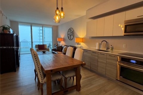 Condominio en venta en Miami, Florida, 1 dormitorio, 65.12 m2 № 1939581 - foto 17