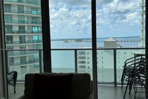 Condominio en venta en Miami, Florida, 1 dormitorio, 65.12 m2 № 1939581 - foto 4